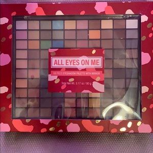 100 piece eyeshadow pallet